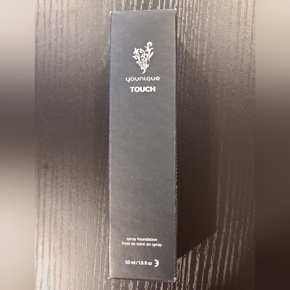 Younique Touch Spray Foundation Organza